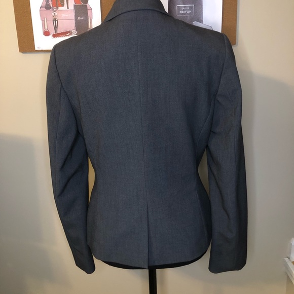 The perfect suit set - Picture 2 of 11